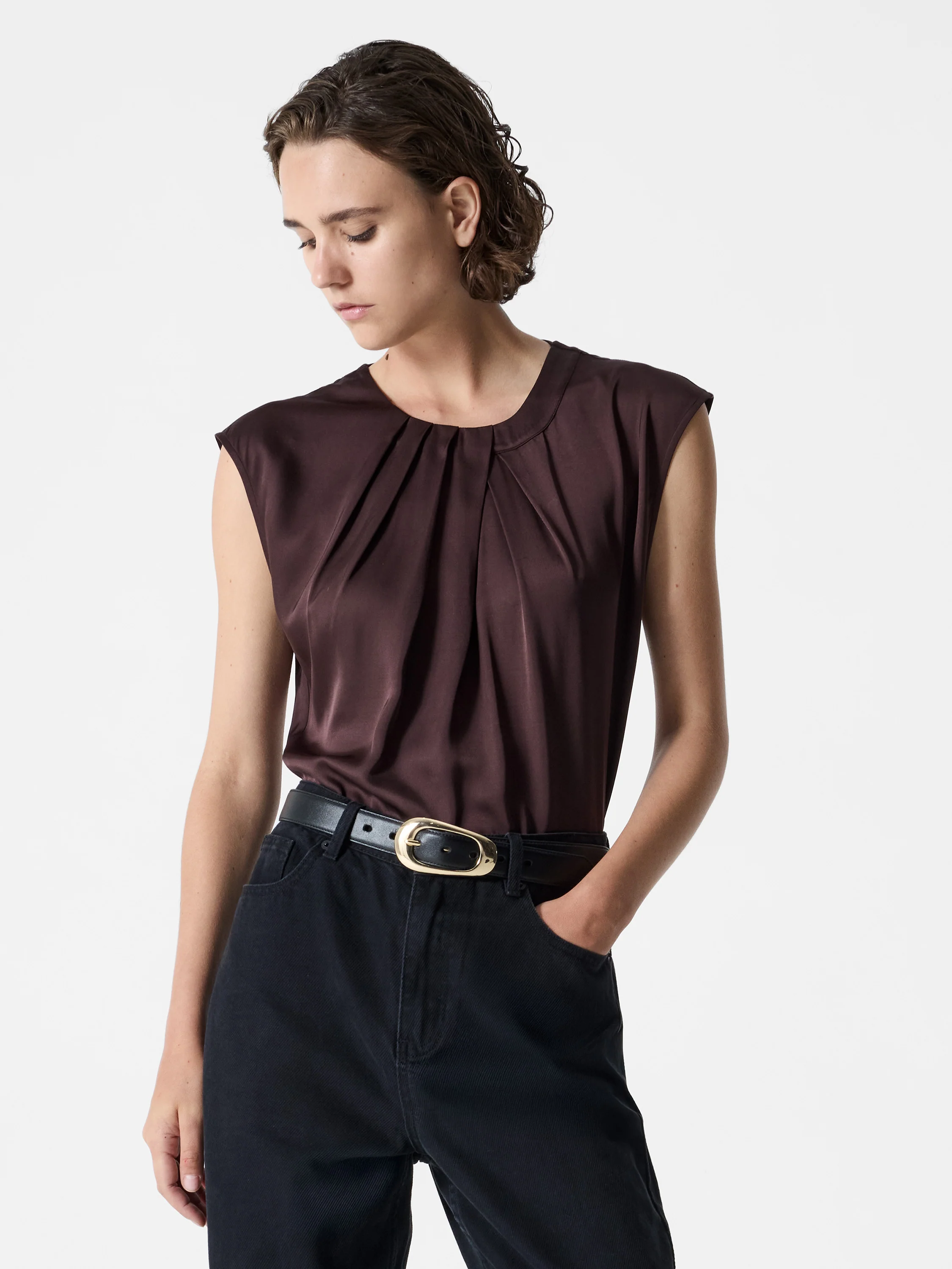Sera Eco Satin Pleated Sleeveless Blouse - Image 4
