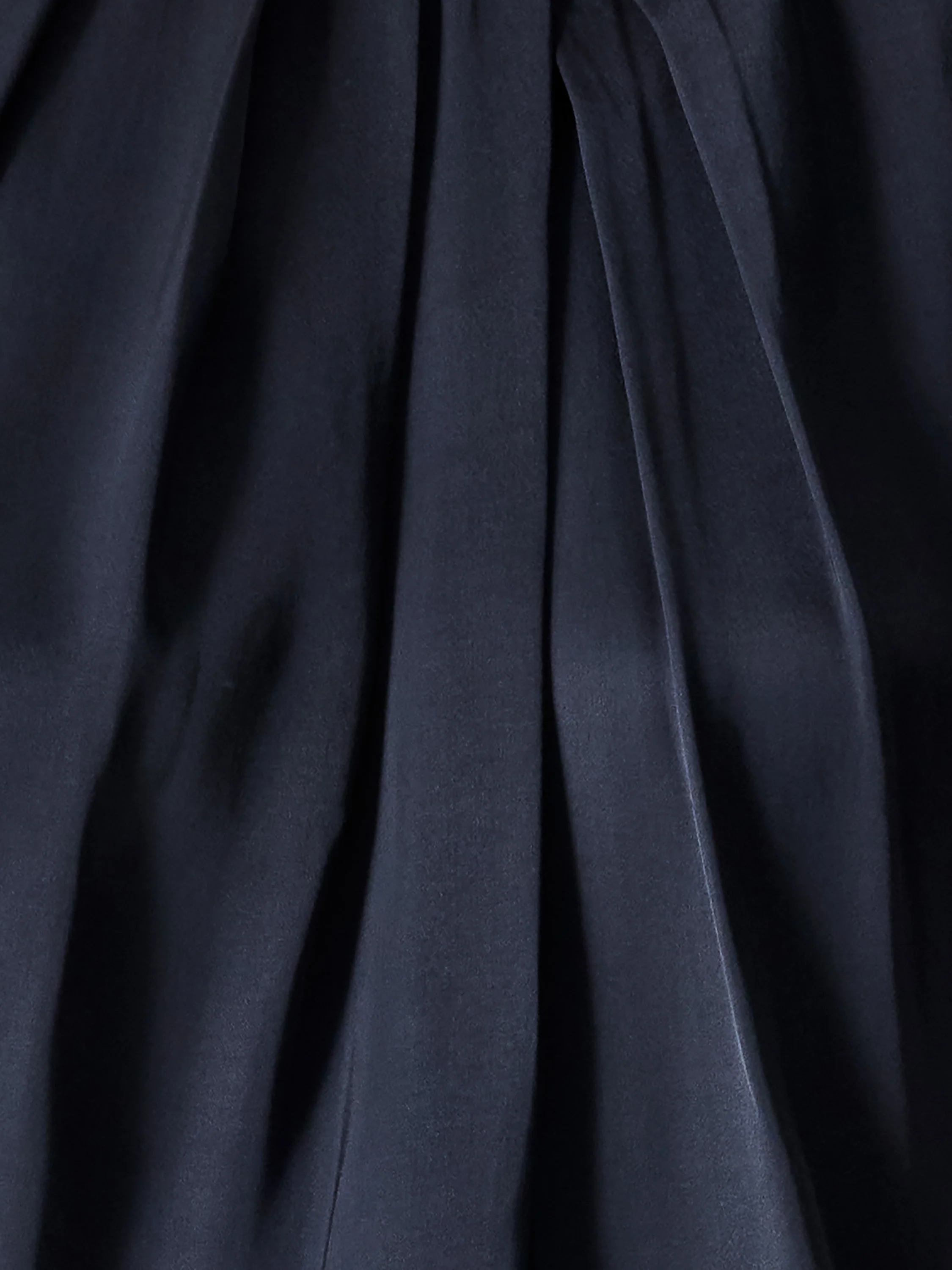 Sera Eco Satin Pleated Sleeveless Blouse - Image 4