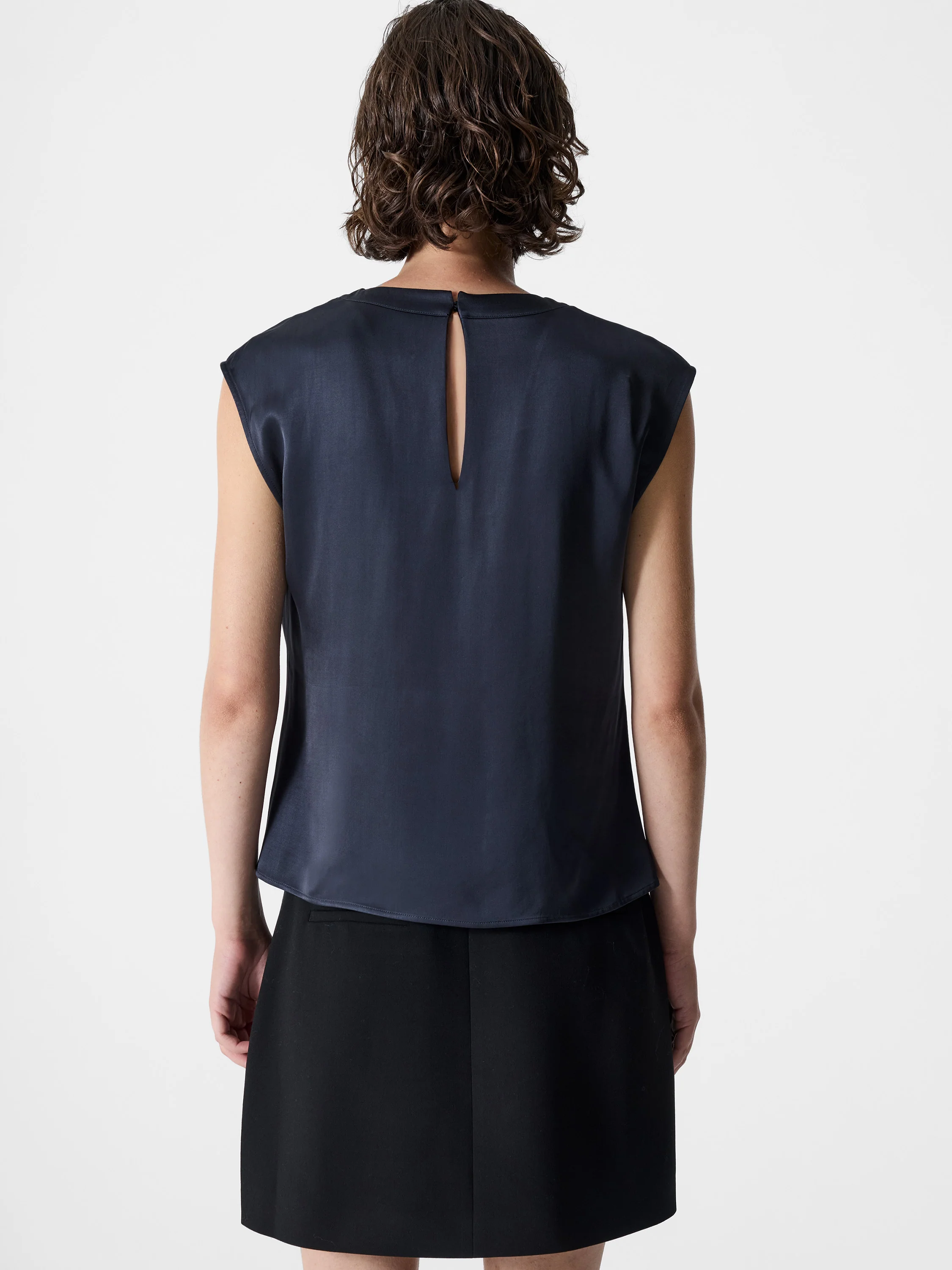 Sera Eco Satin Pleated Sleeveless Blouse - Image 5