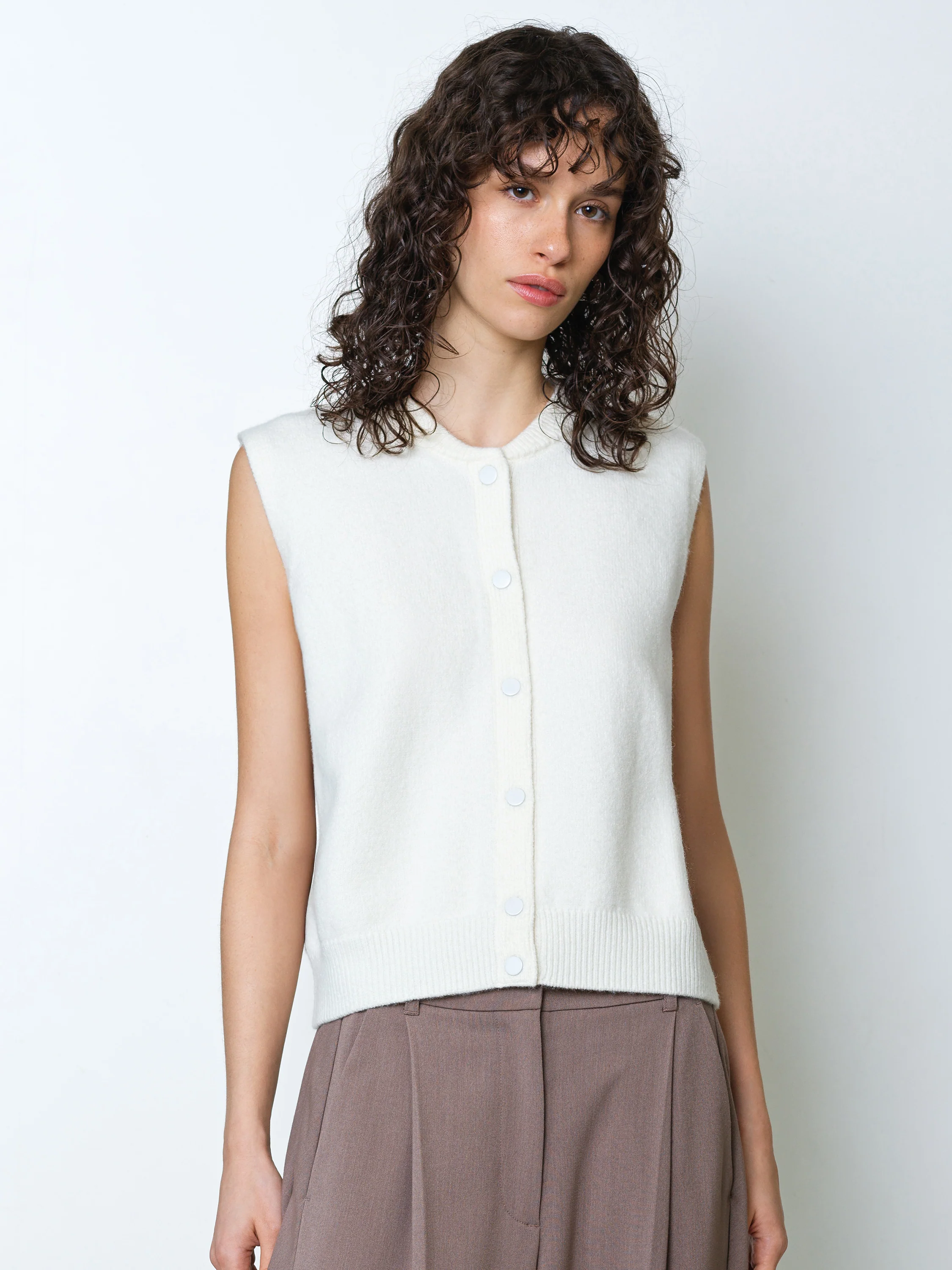 Shae Knit Sleeveless Bomber Vest - Image 3