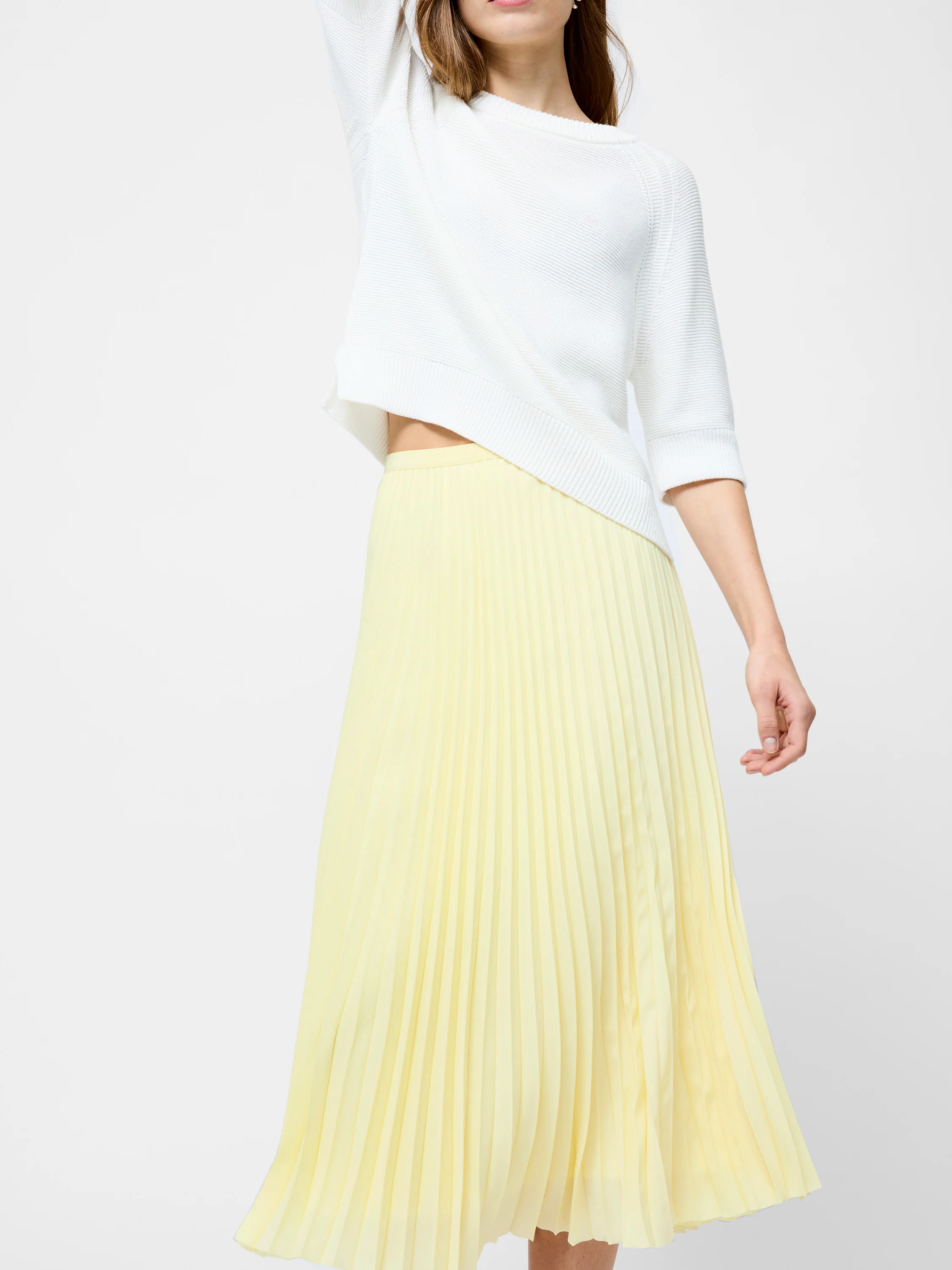 Sunburst Crepe Pleated Midi Skirt - Image 2