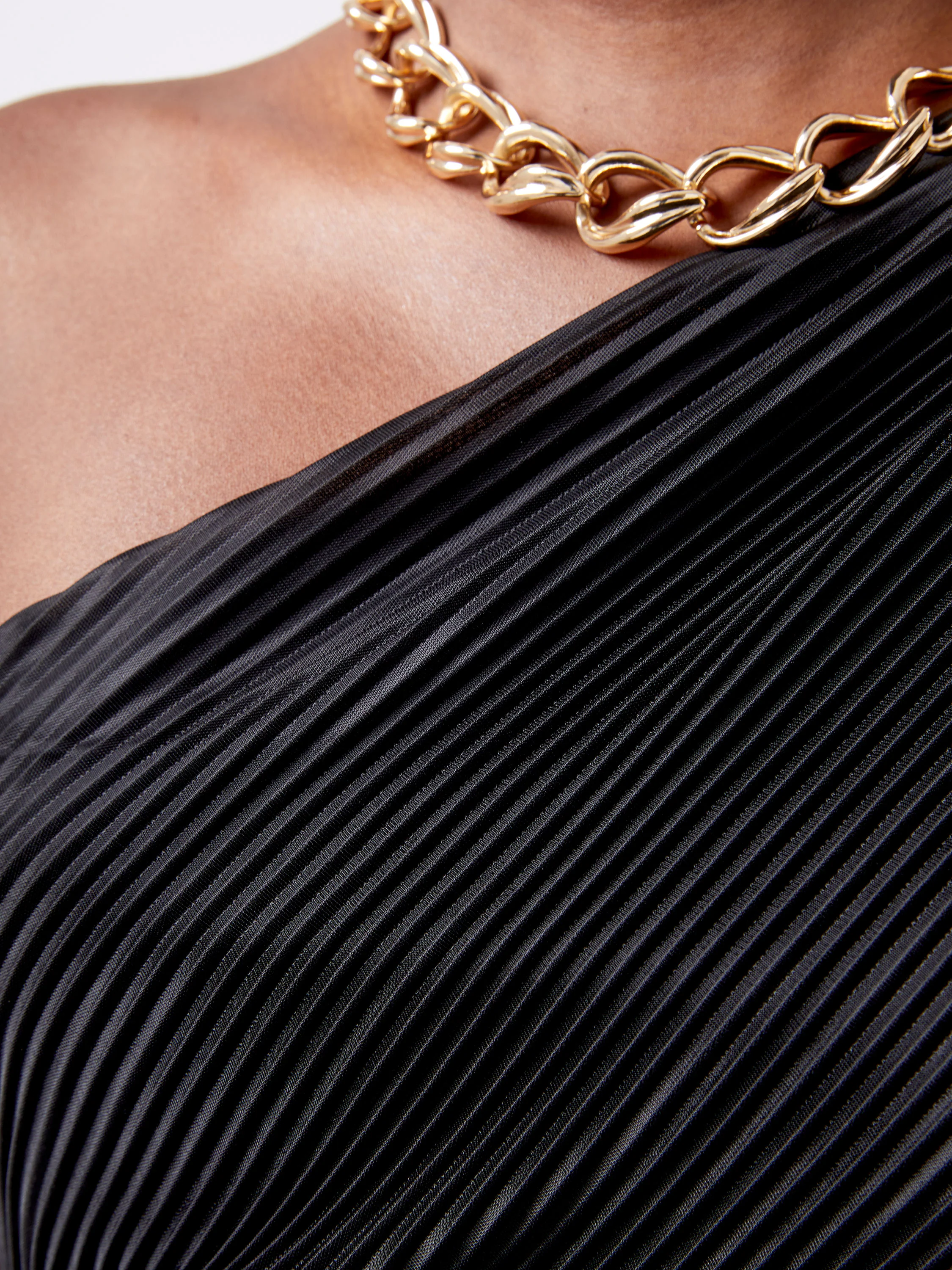 Talitha Plisse One Shoulder Maxi Dress - Image 4