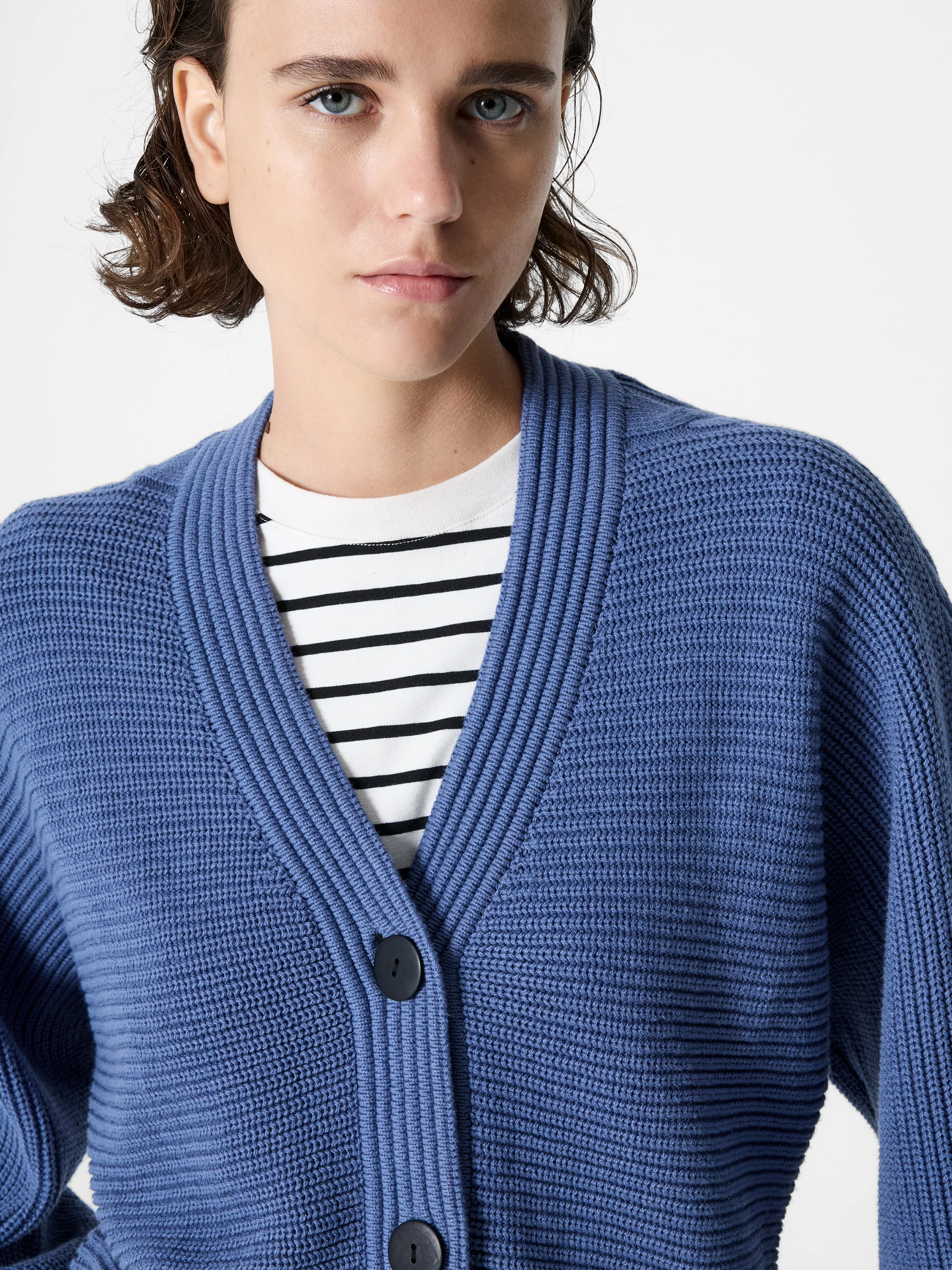 Tonia Knit V Neck Cable Sleeve Cardigan - Image 3