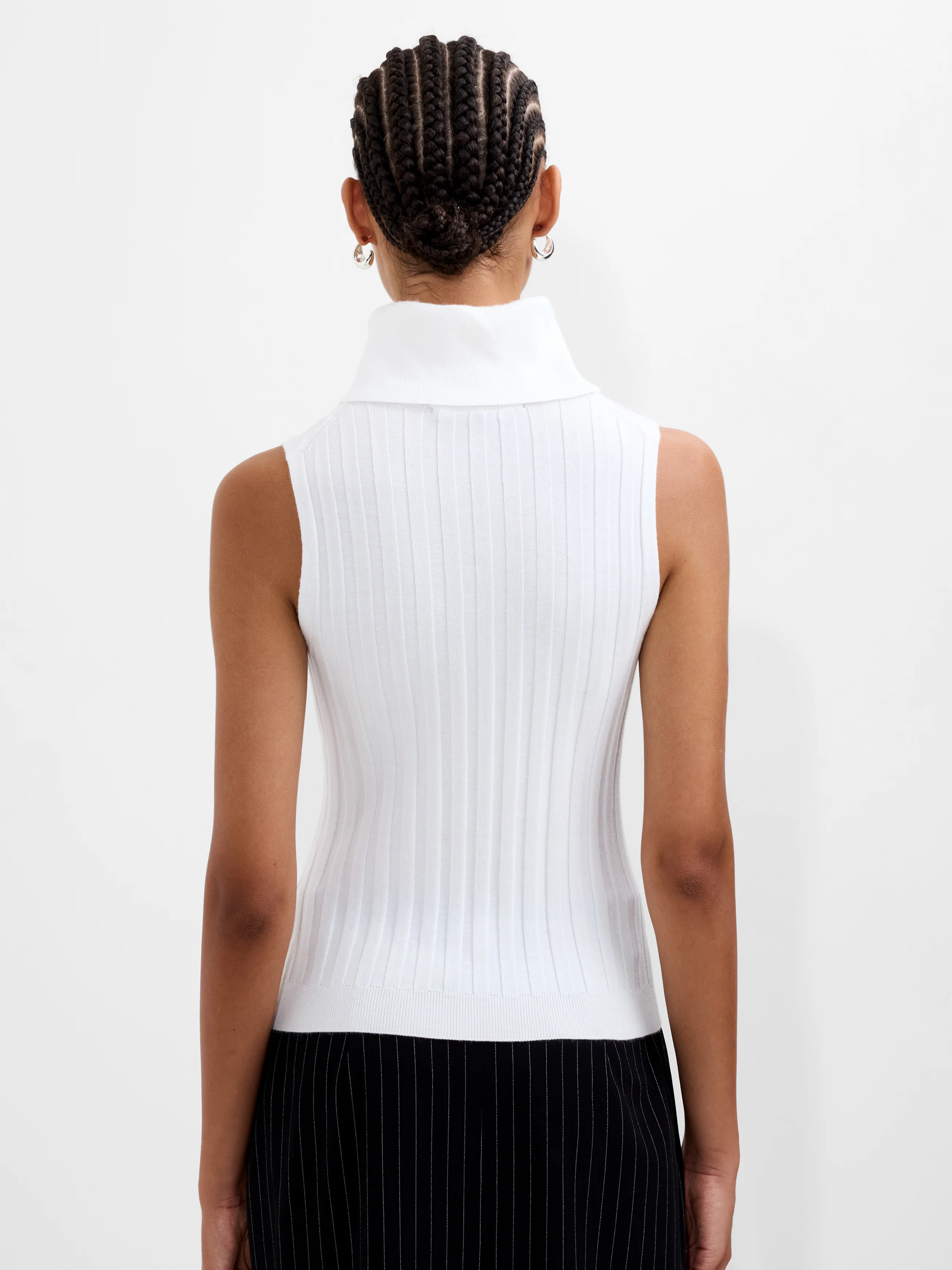 Turtleneck Knitted Tank Sweater - Image 5