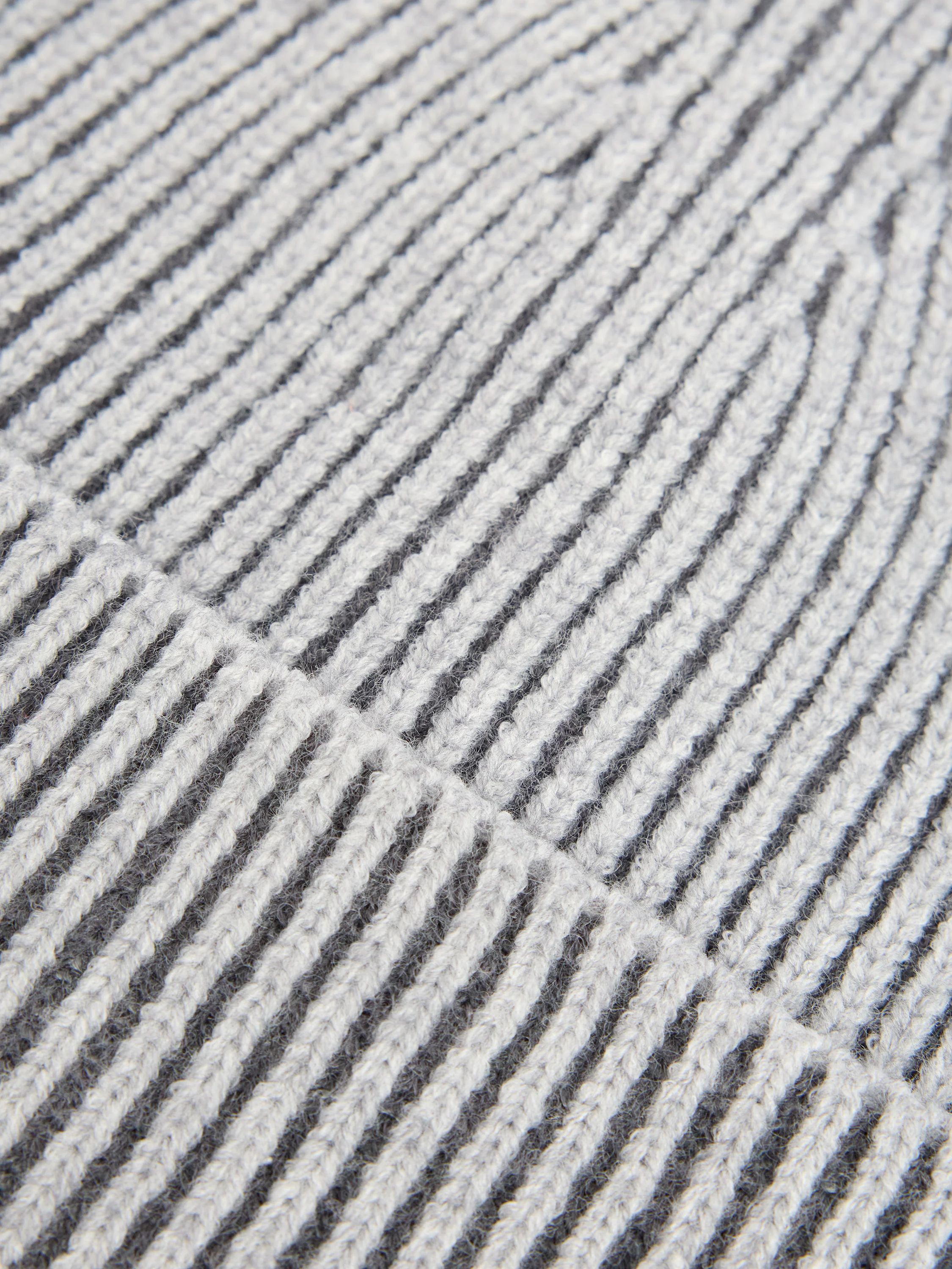 Two Tone Knit Beanie Hat - Image 3