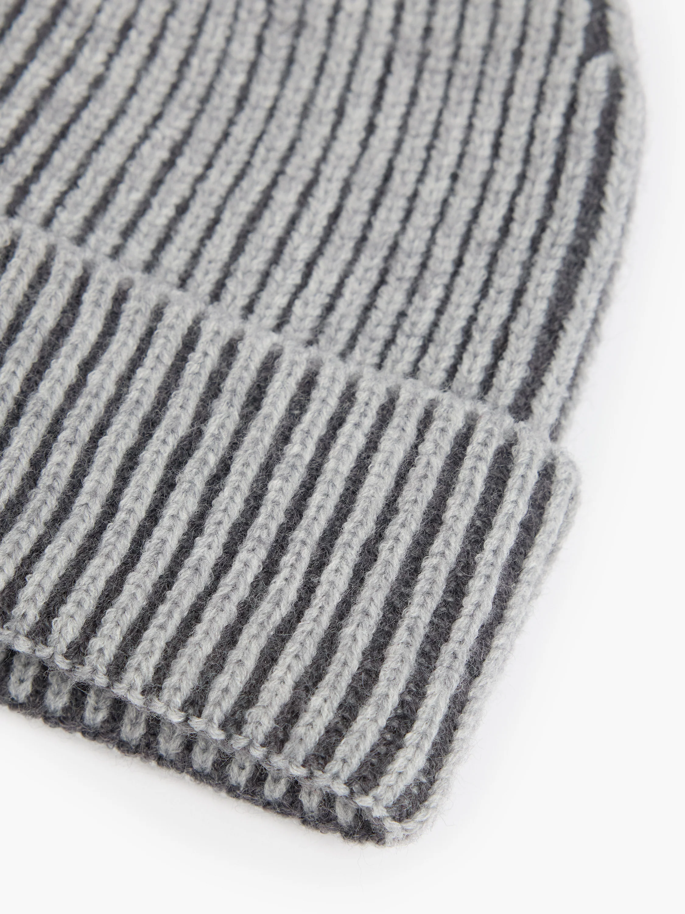 Two Tone Knit Beanie Hat - Image 4