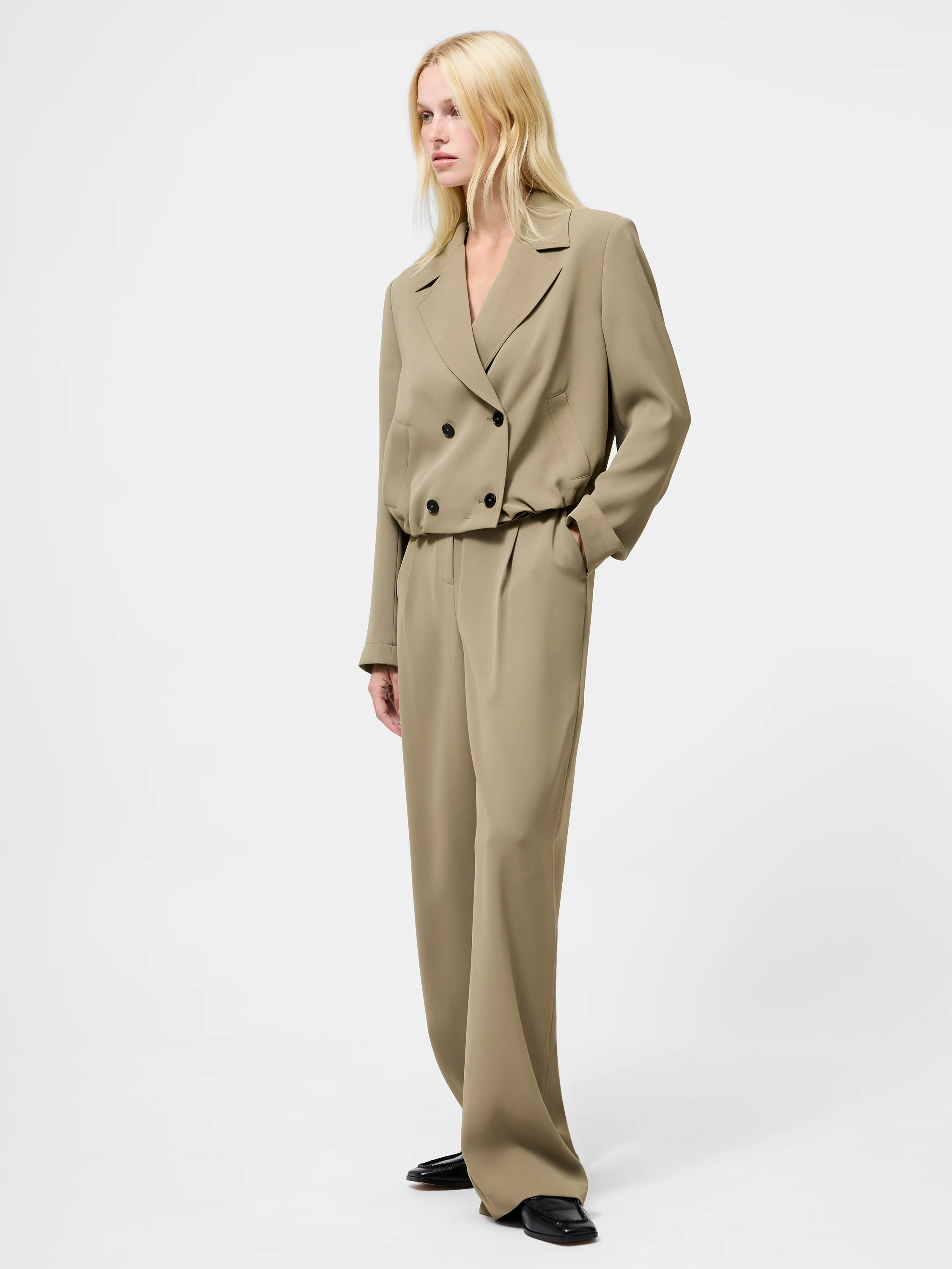 Vinnie Tailored Double Breasted Cropped Jacket - Image 2