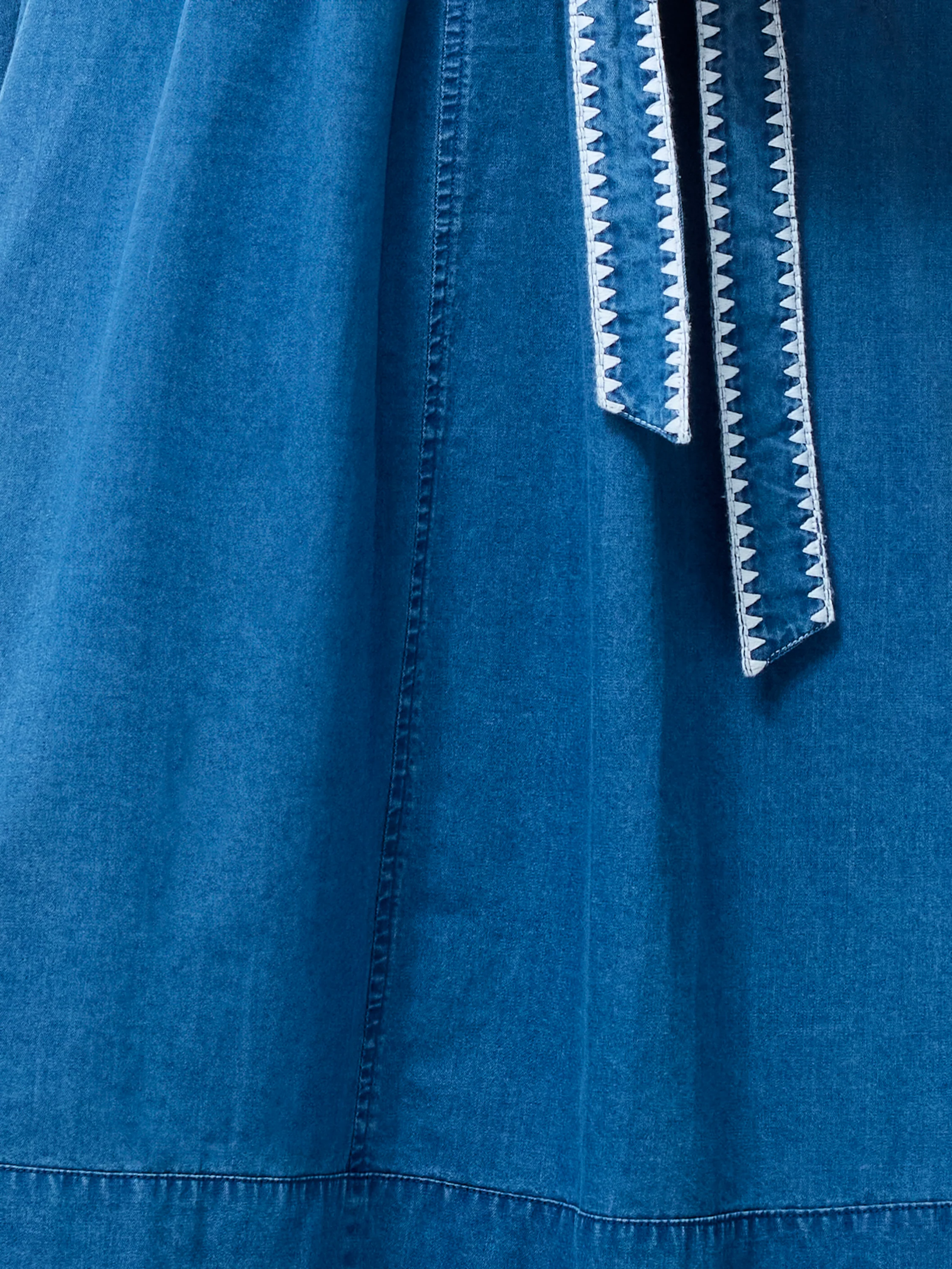Zaves Chambray Denim Halterneck Midi Dress - Image 5