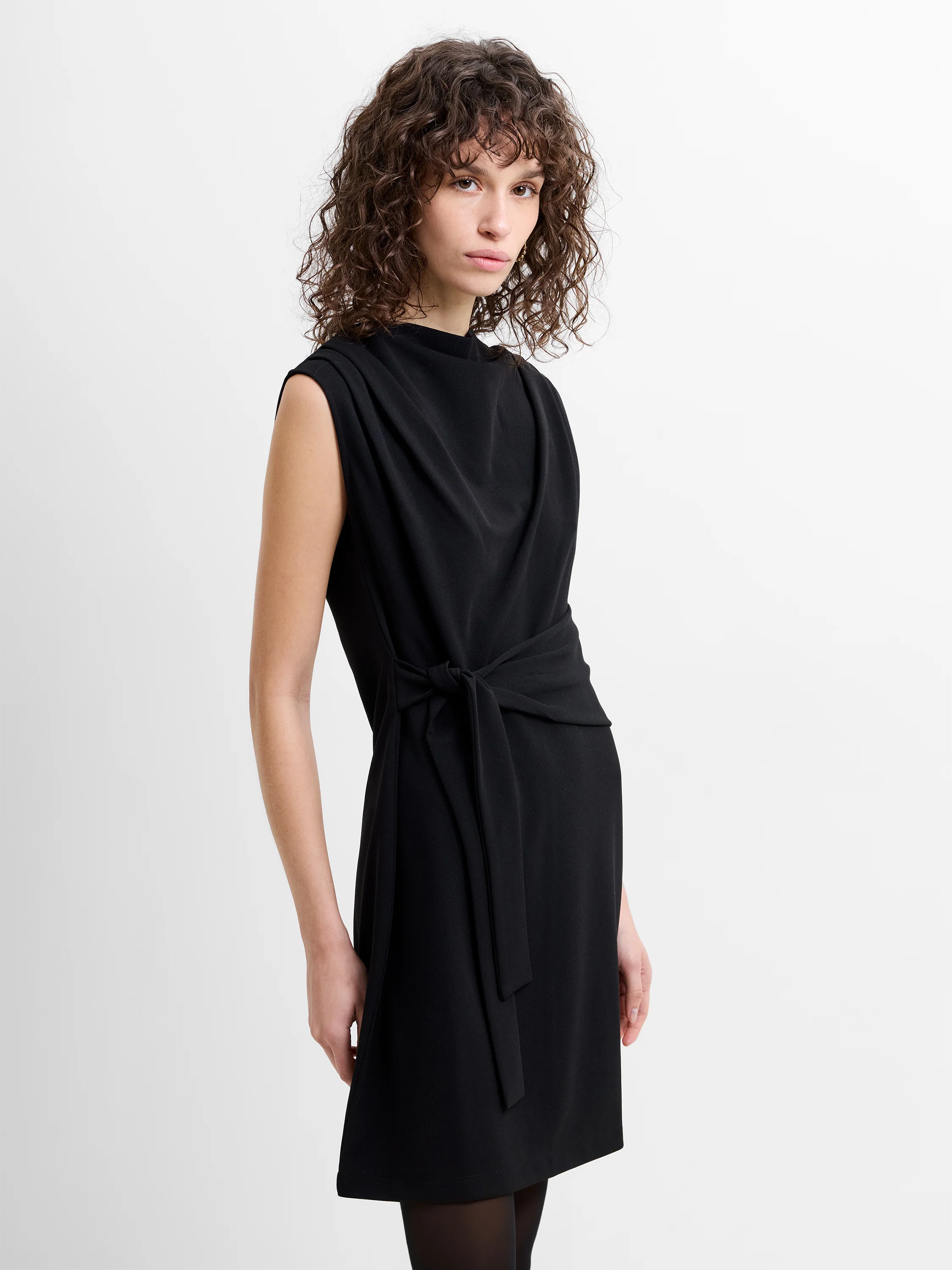 Zion Jersey Belted Shift Dress - Image 4